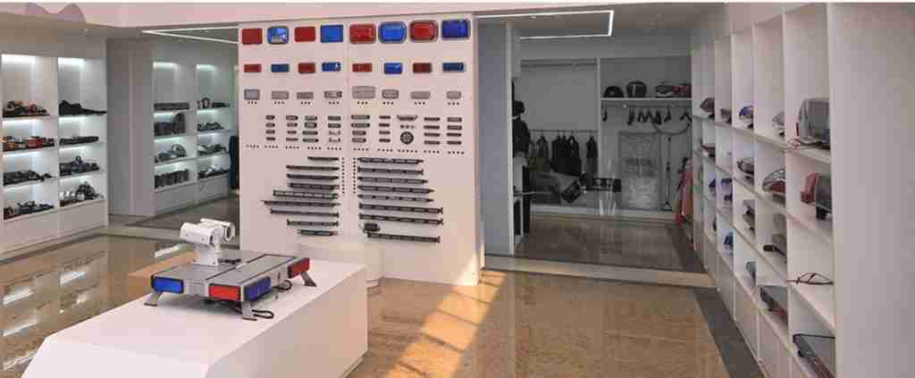 SELO sample room with warning light and siren products